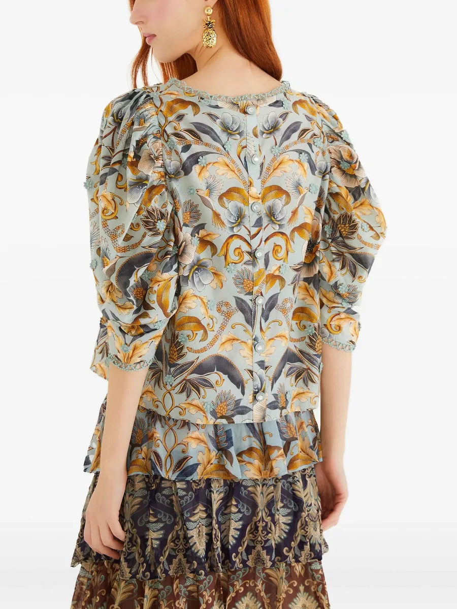 puff-sleeve floral blouse 3