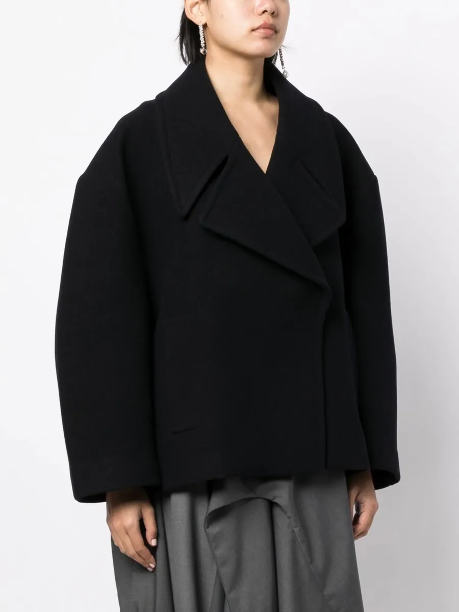 укороченный двубортный тренч 5
