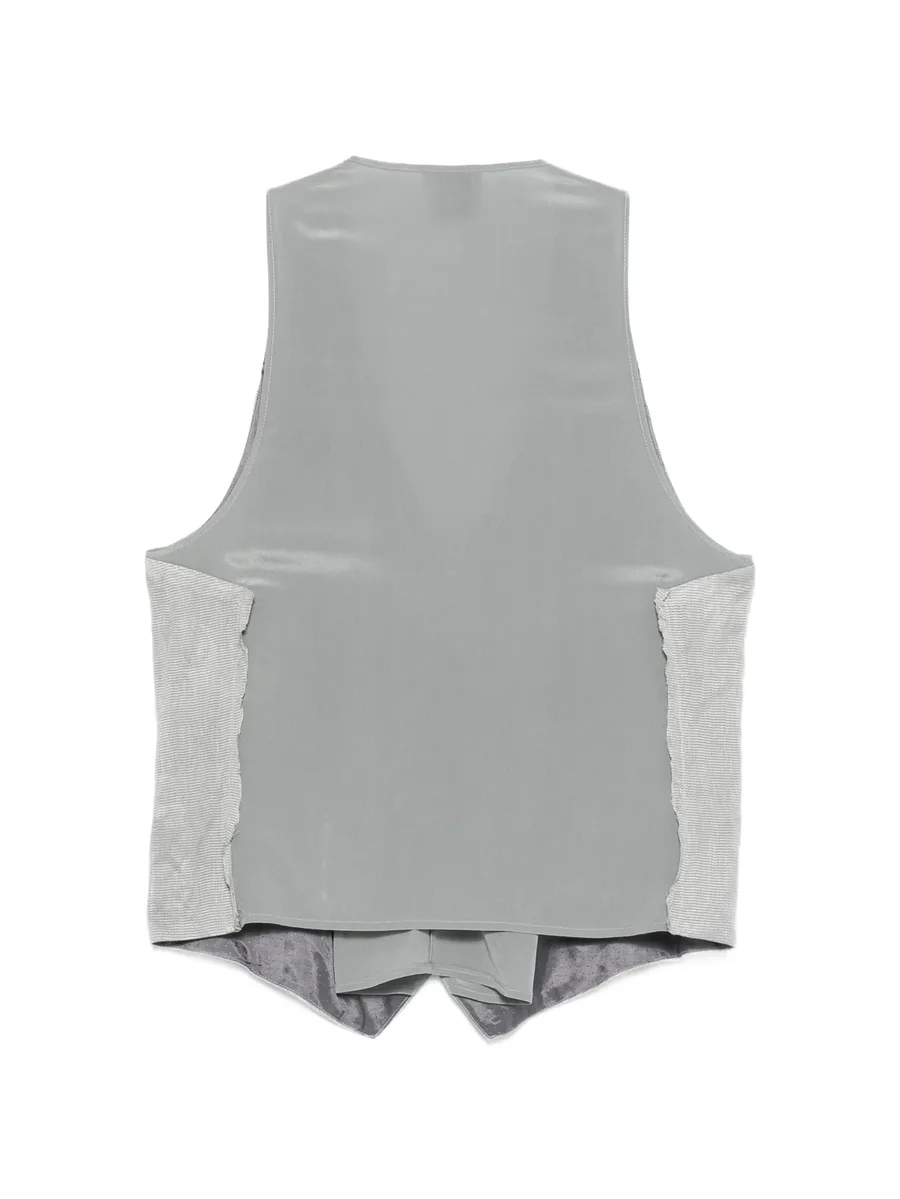 button-fastening waistcoat 3