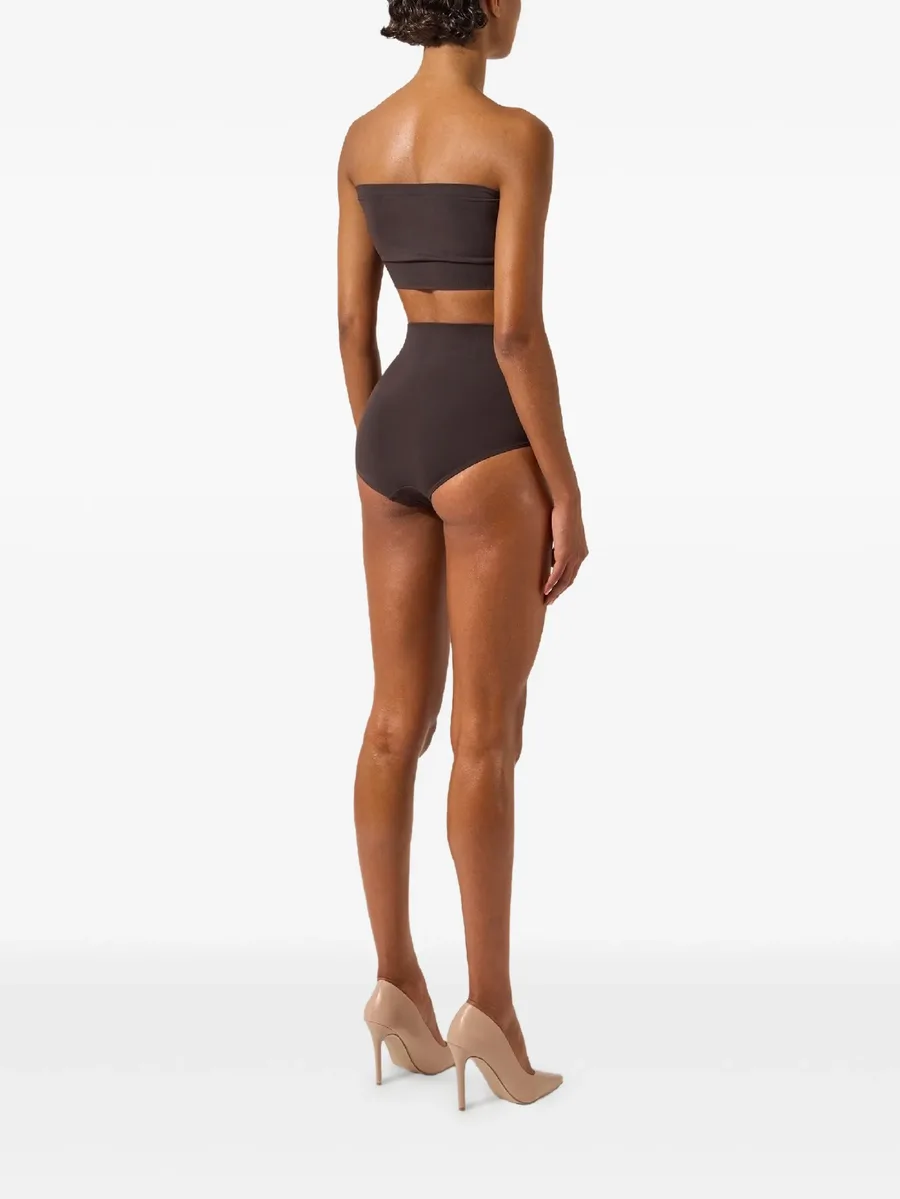 seamless high-waisted briefs 9