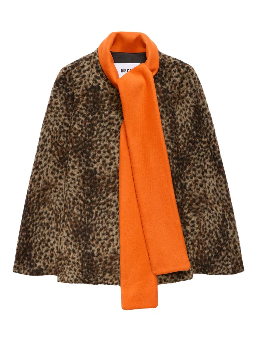 attached-scarf cape 2