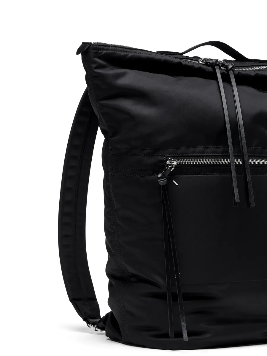 zip backpack 12