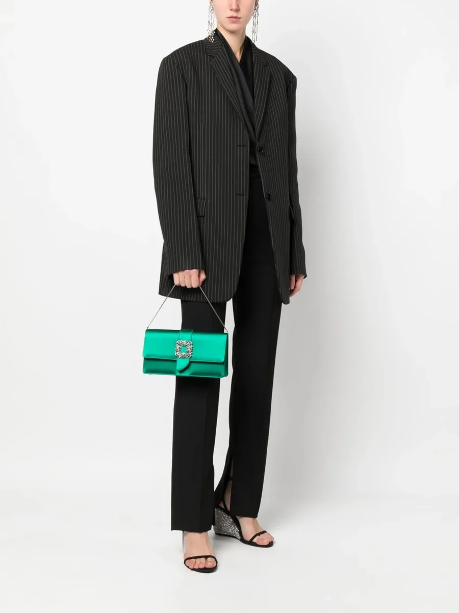 клатч с декоративной пряжкой 3