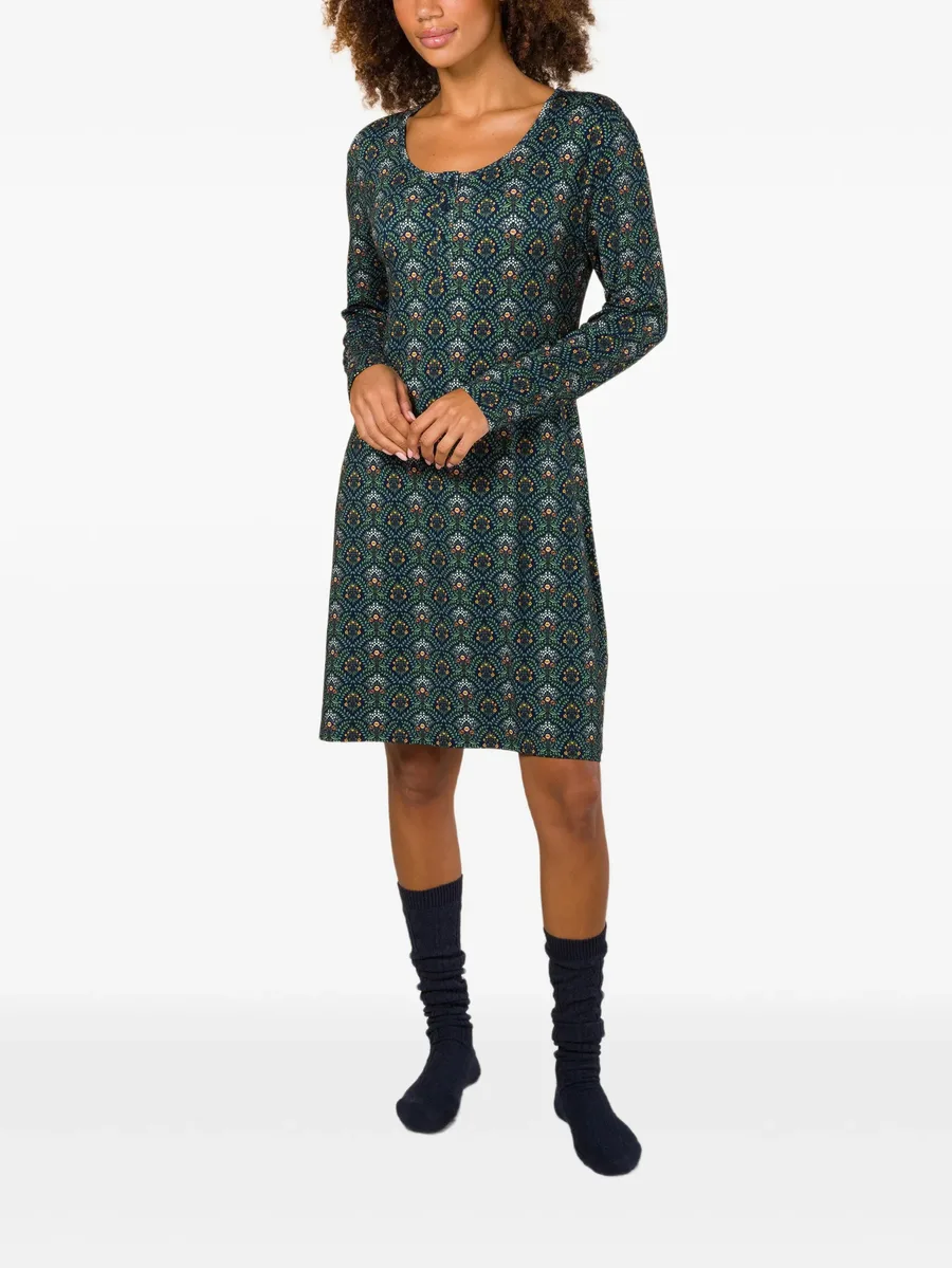 long-sleeve patterned nightdress 5