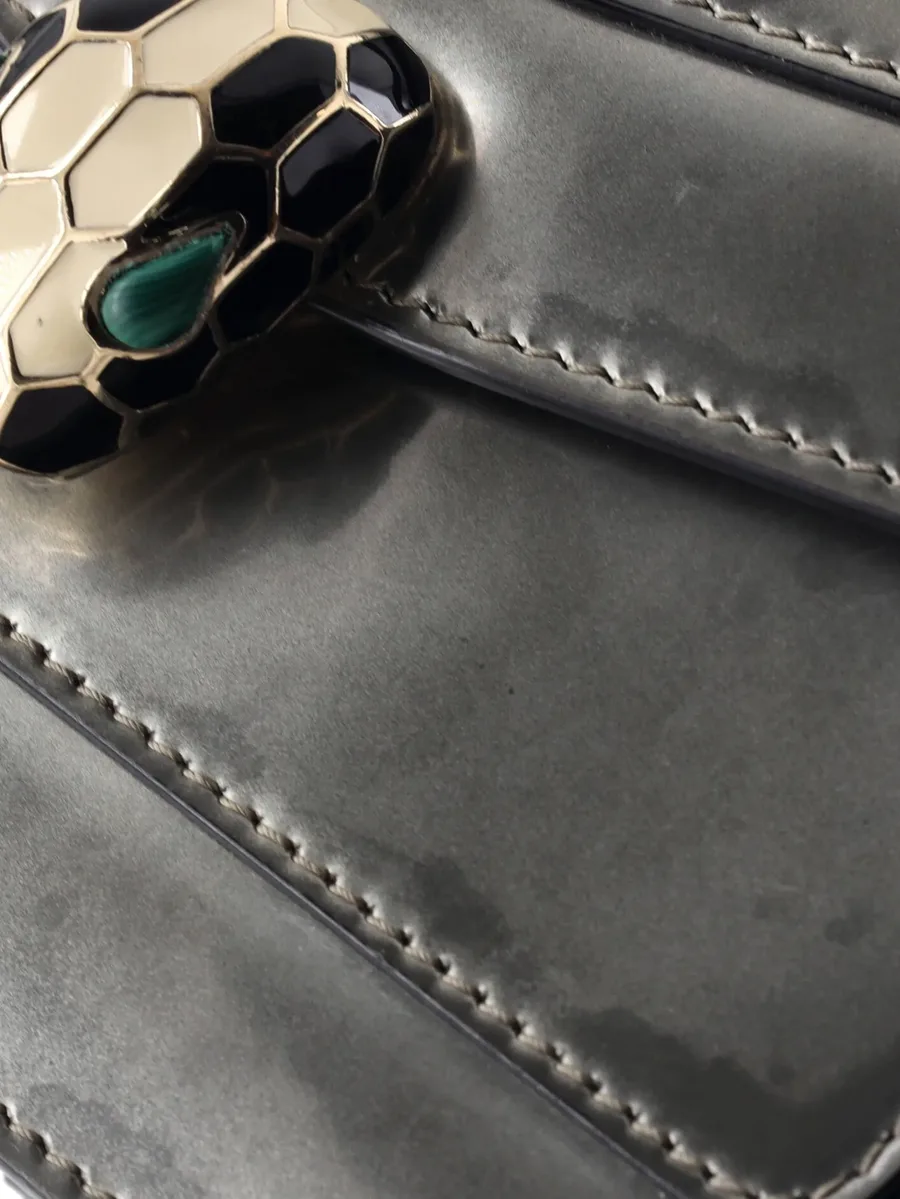 маленькая сумка на плечо Serpenti Forever Square Metallic 9