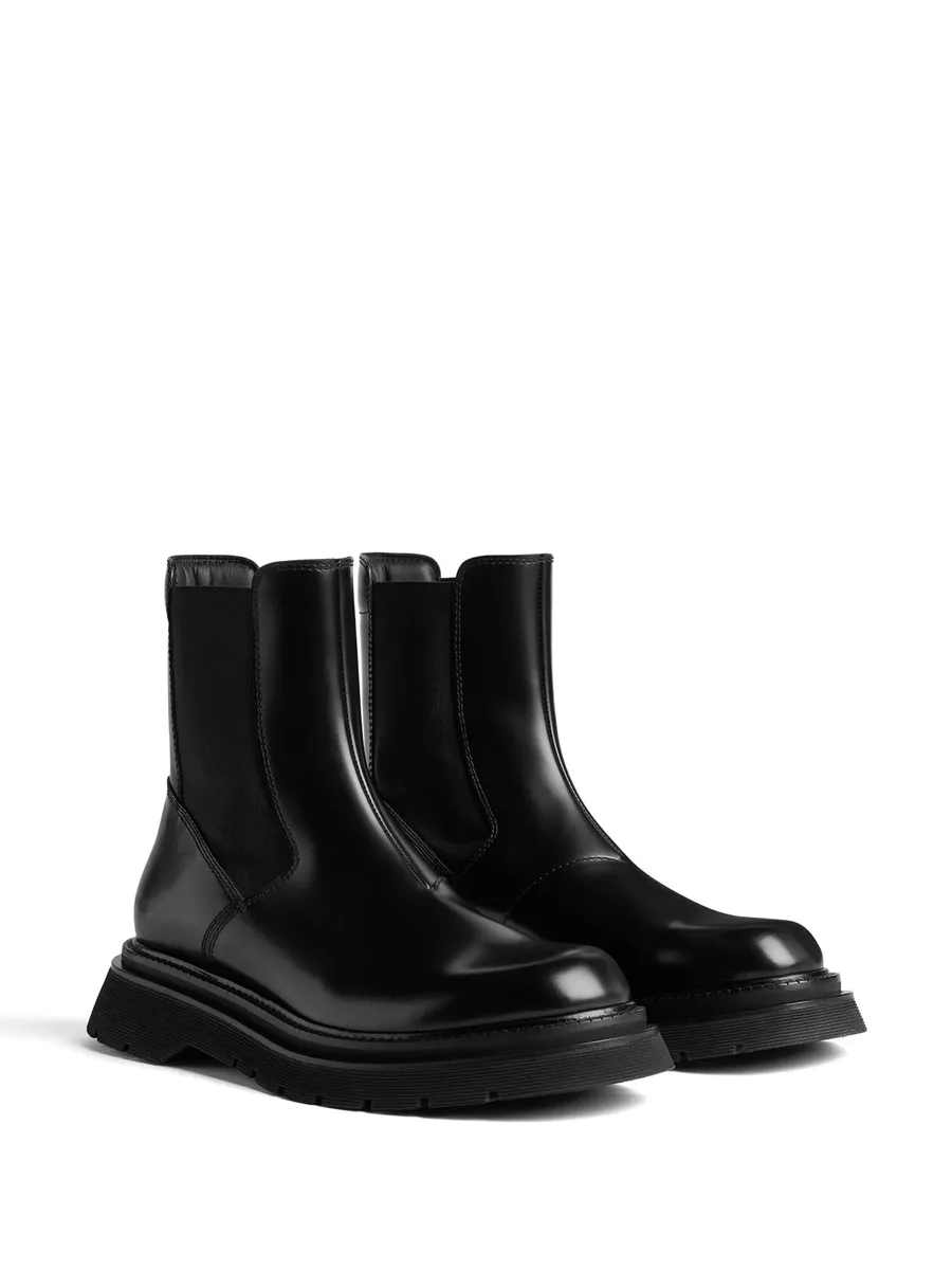 patent leather Chelsea boots 3
