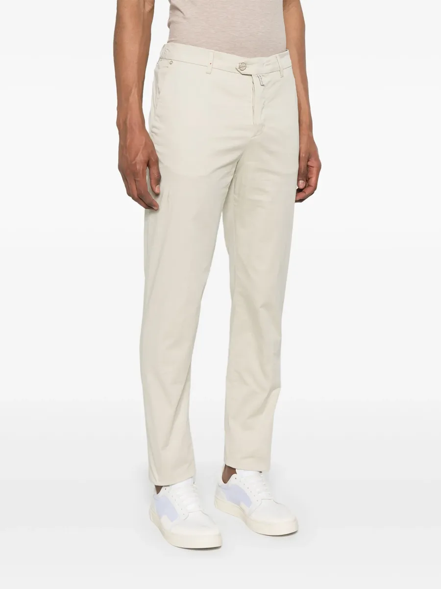 logo-patch chinos 6