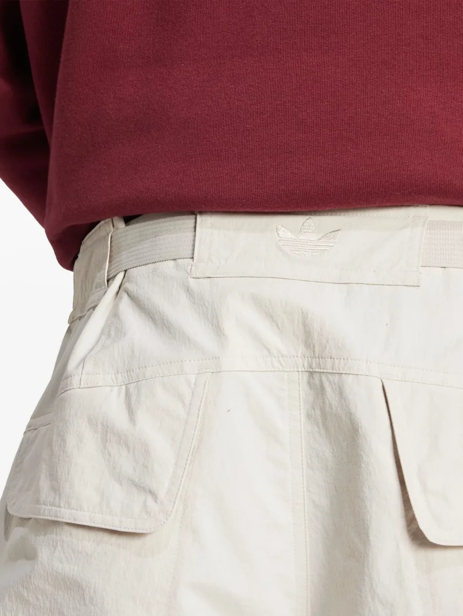 logo-detail cargo shorts 9