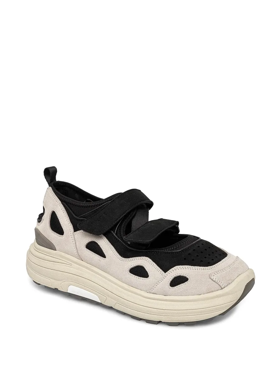 AKK-2 sneakers 3