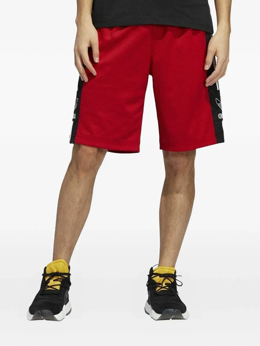 outline shorts 1