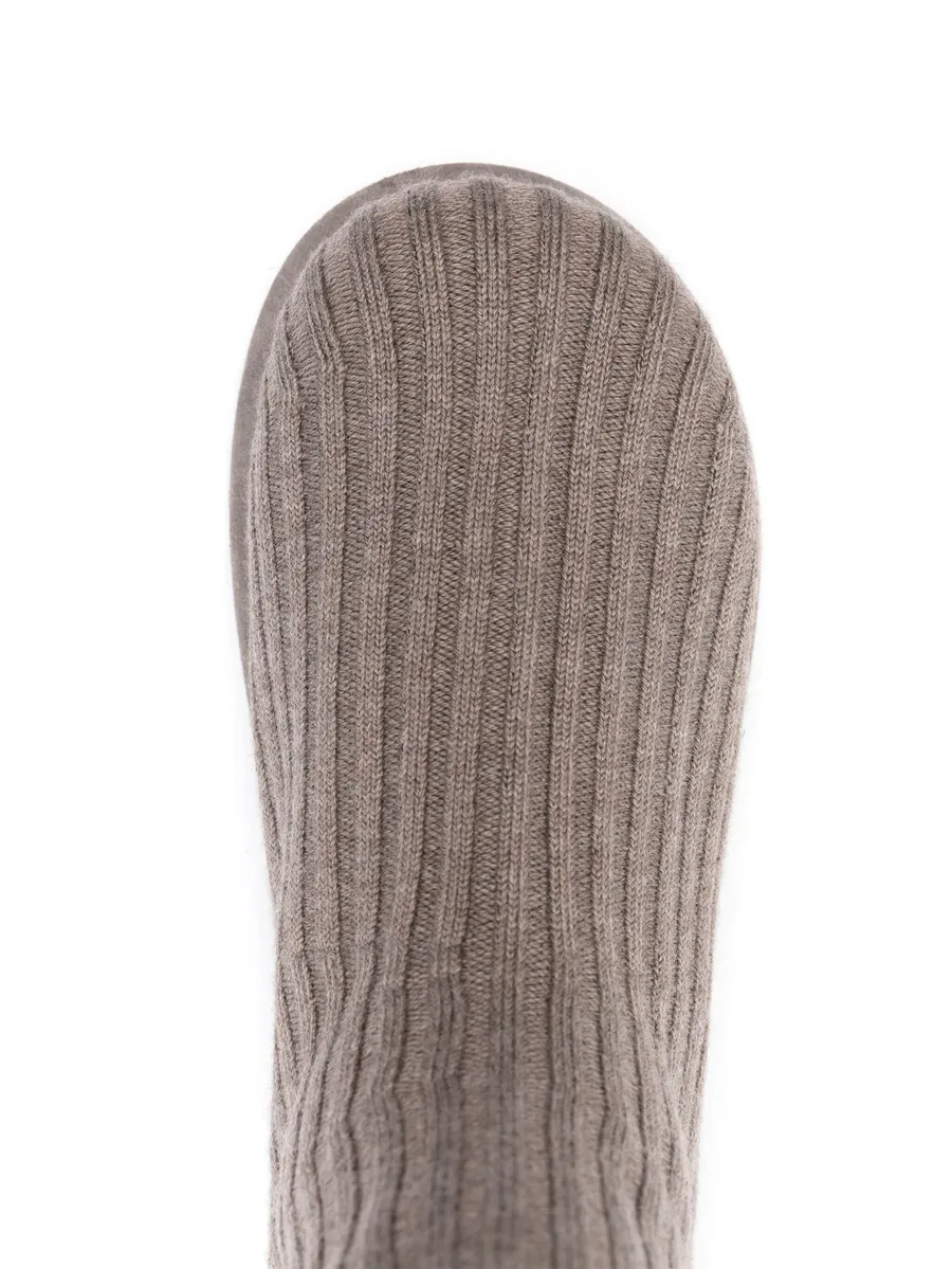 Veneda boots 7