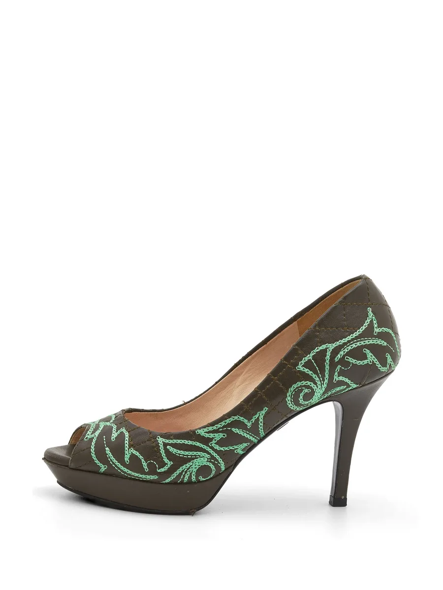 embroidered peep-toe pumps 1