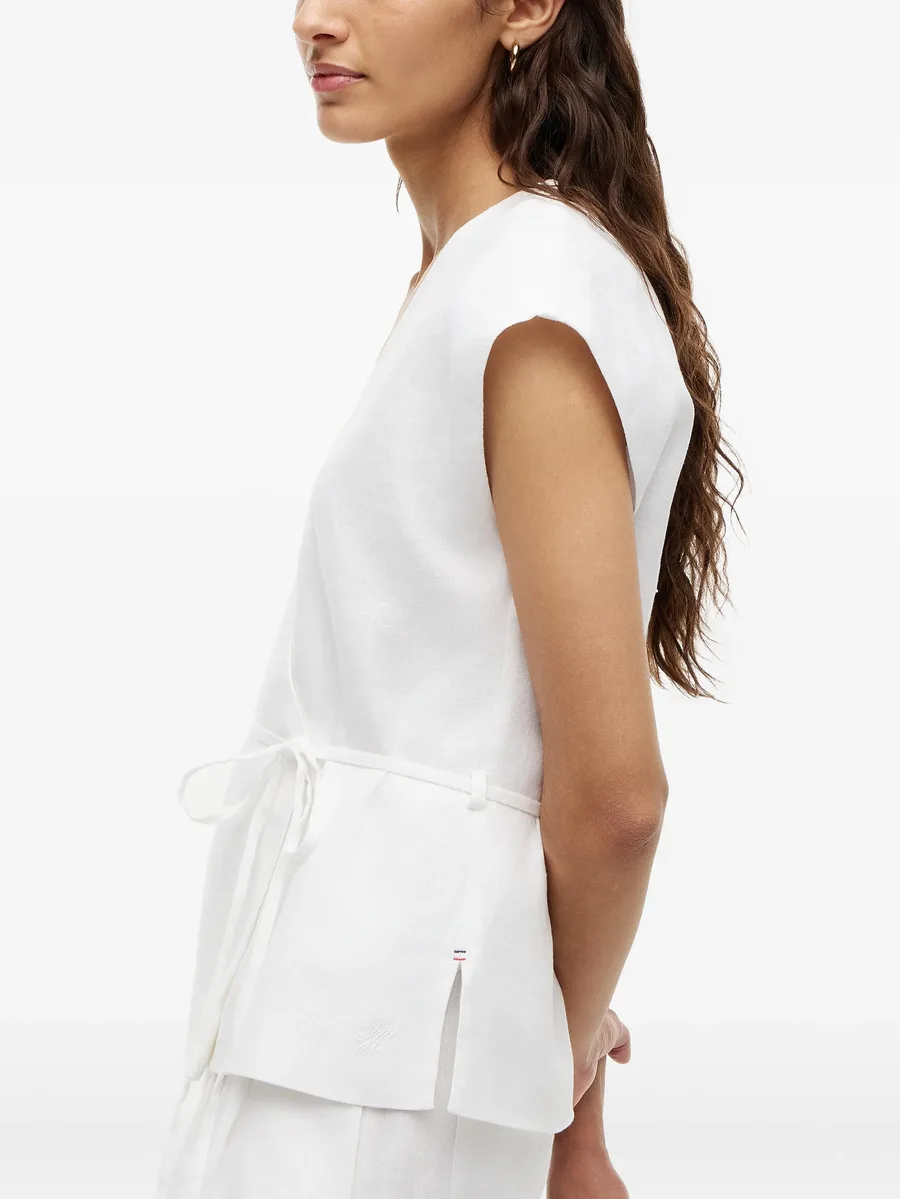 wrap-style sleeveless blouse 10