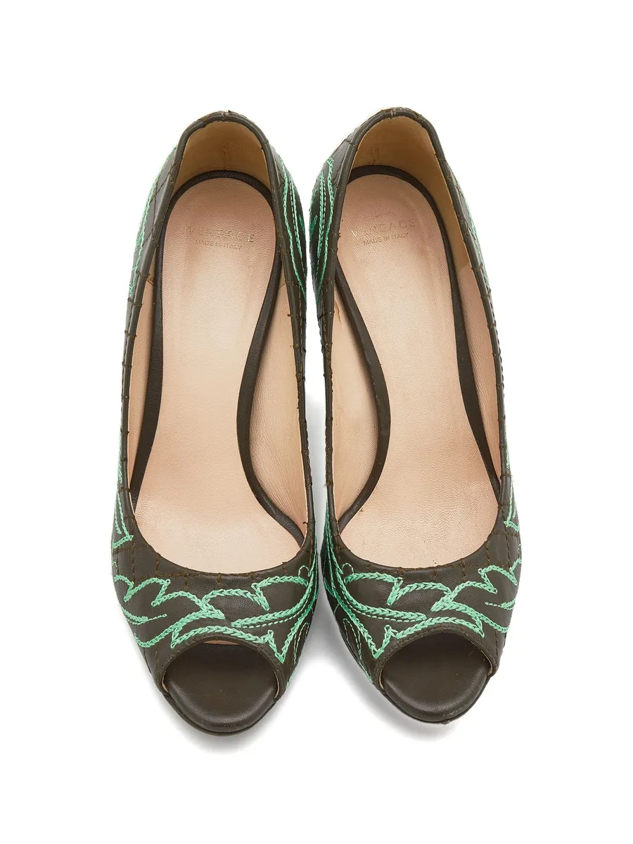 embroidered peep-toe pumps 7