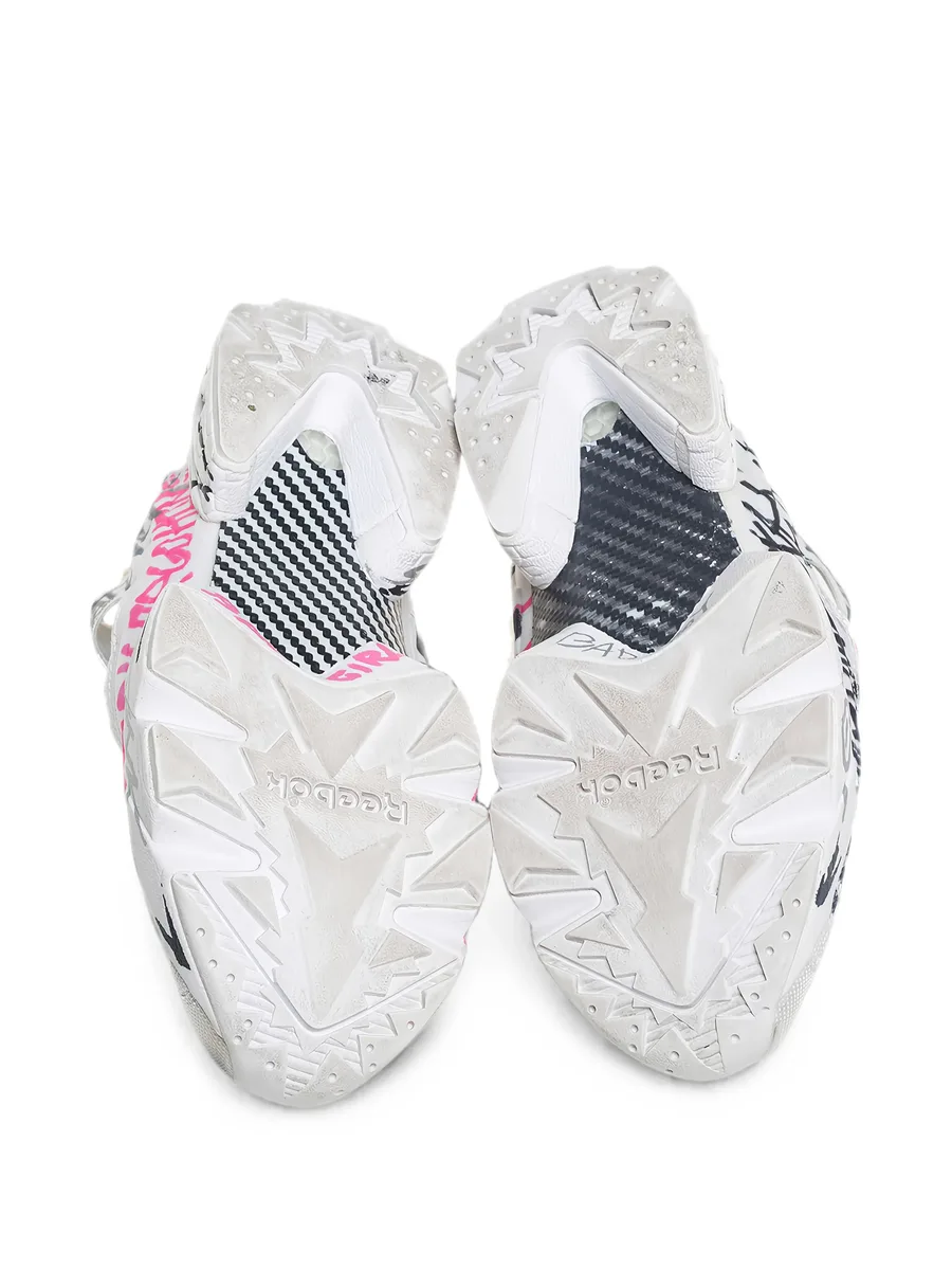 кроссовки со вставками из коллаборации с Reebok 5