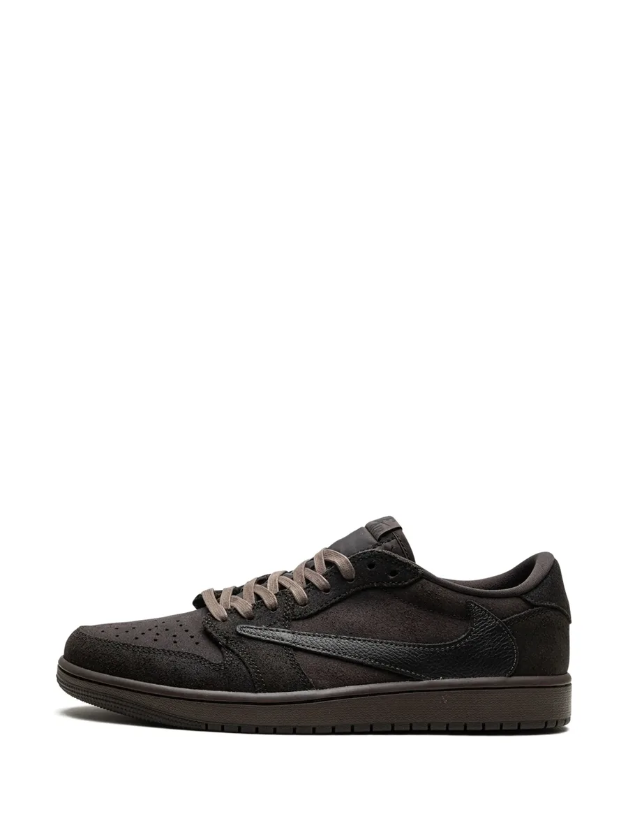 кроссовки Air Jordan 1 Low OG Velvet Brown из коллаборации с Travis Scott 10