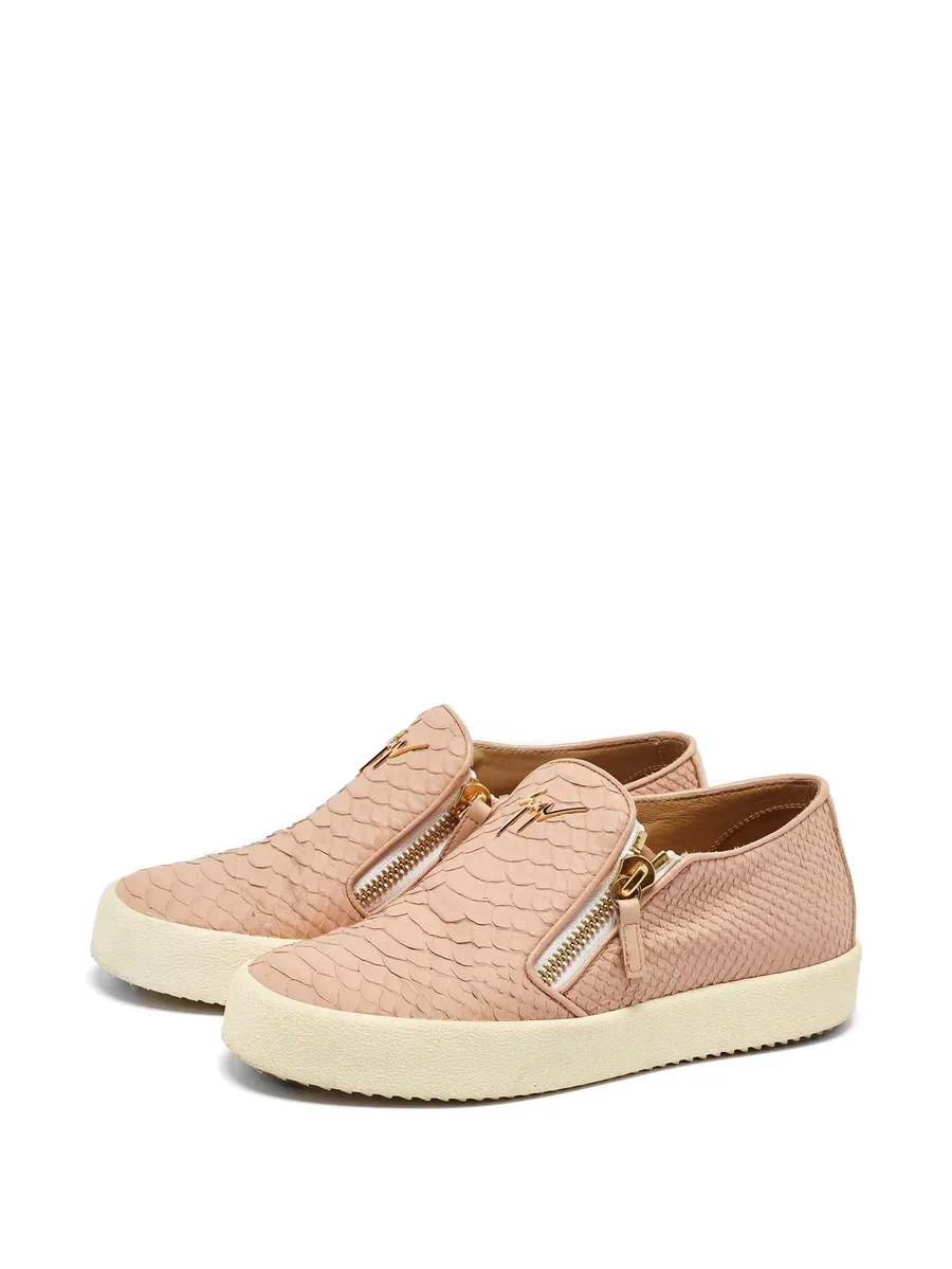 London sneakers 3