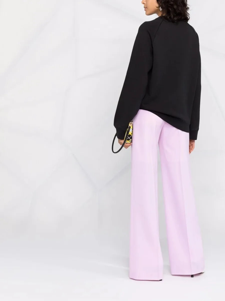 logo sweatshirt 12