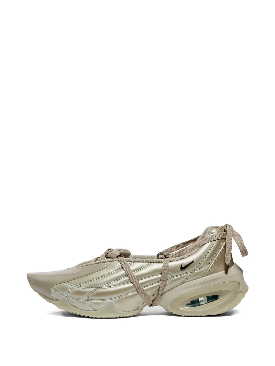 кроссовки Air Max Muse из коллаборации с KNWLS 10