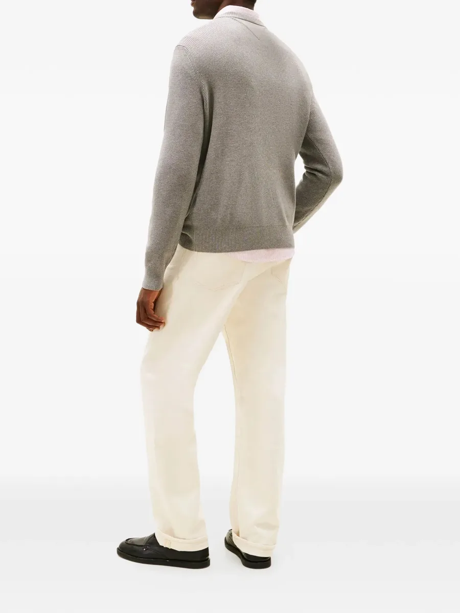 round-neck sweater 3