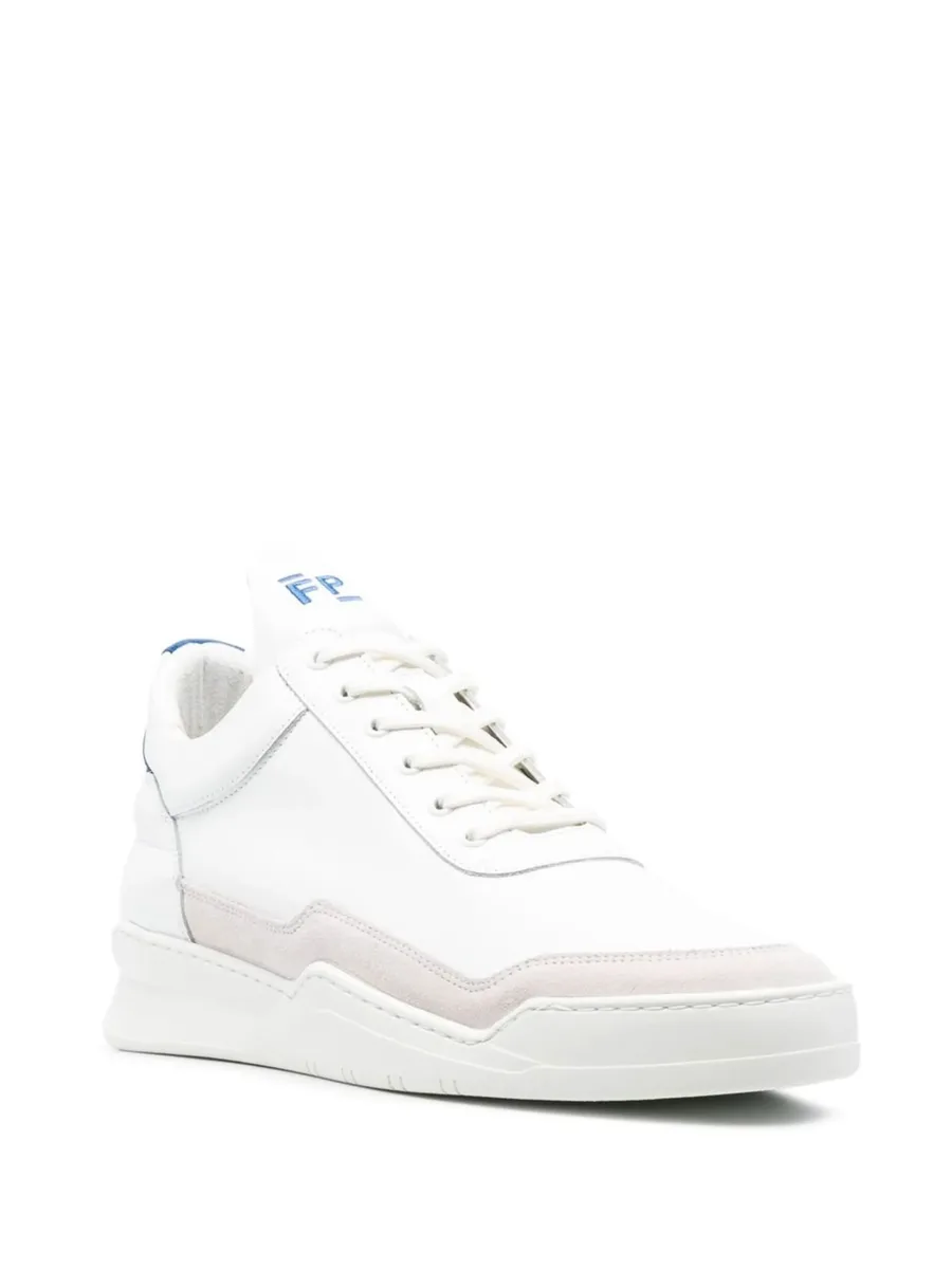 low-top leather sneakers 3