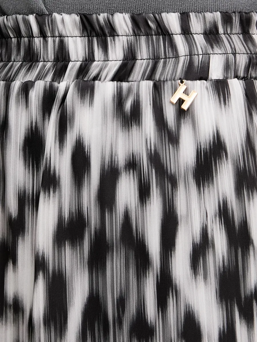 animal-print trousers 8
