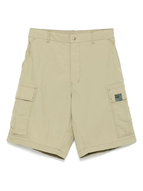 logo-patch shorts