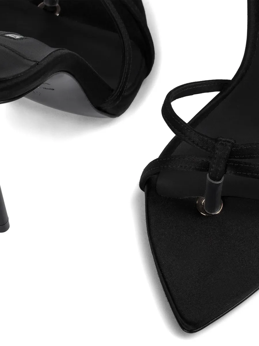 Gisele sandals 8