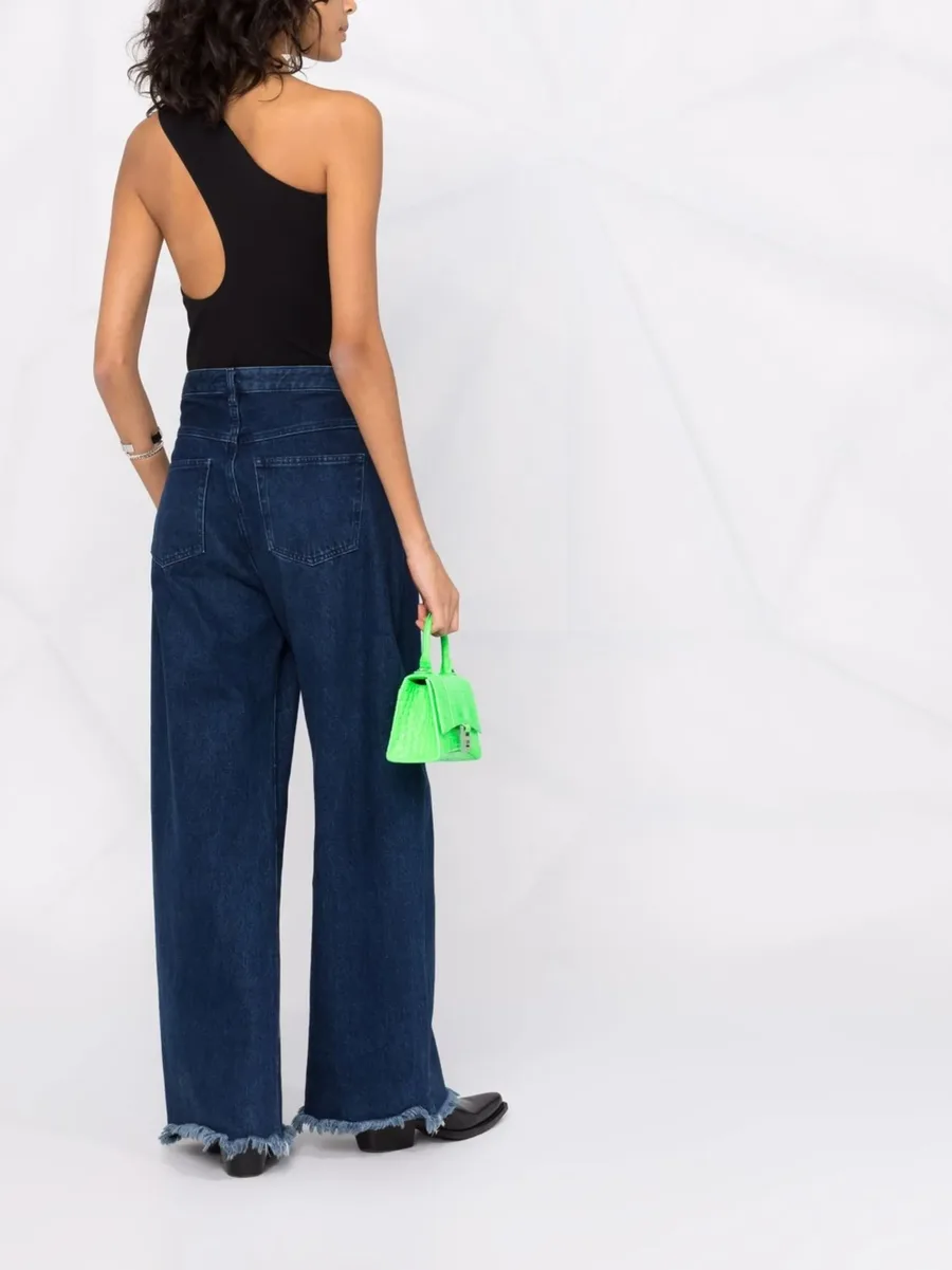 one-shoulder asymmetrical bodysuit 7