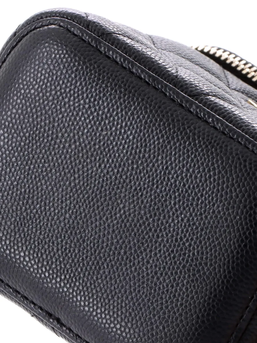 мини-сумка Classic Vanity Case with Chain Quilted Caviar Mini 13