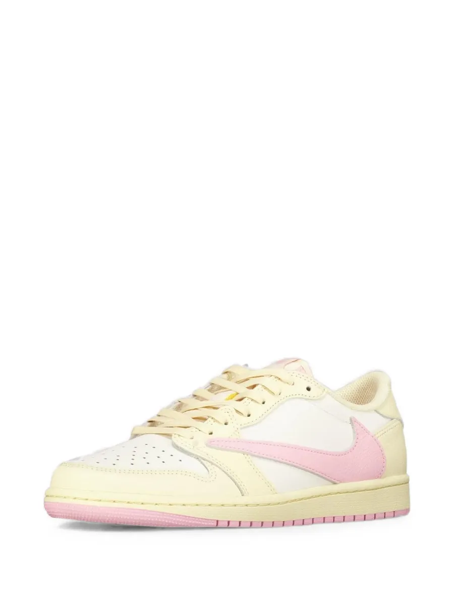 кроссовки Air Jordan 1 Low OG из коллаборации с Travis Scott 4