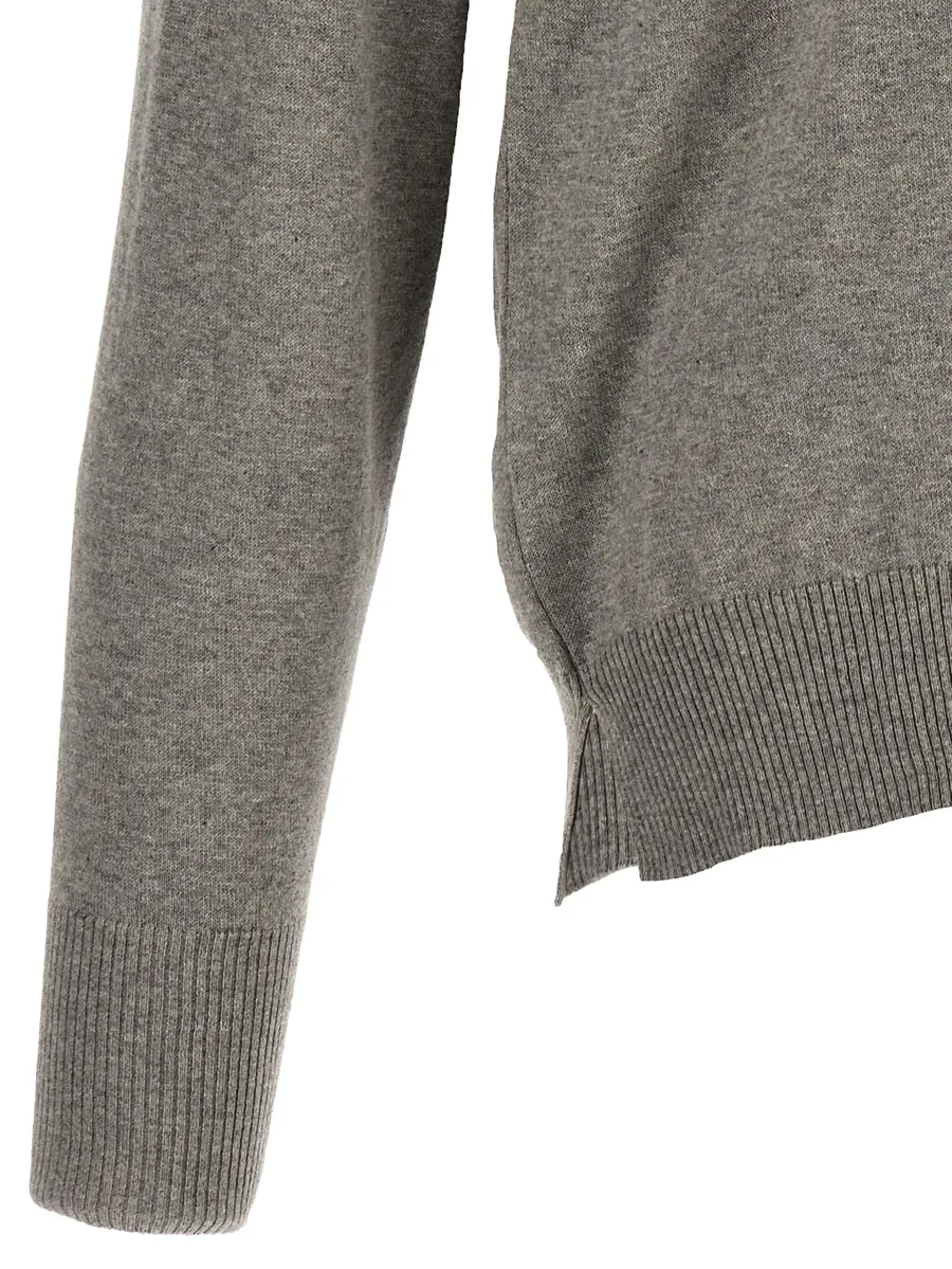 V-neck raglan-sleeve sweater 8