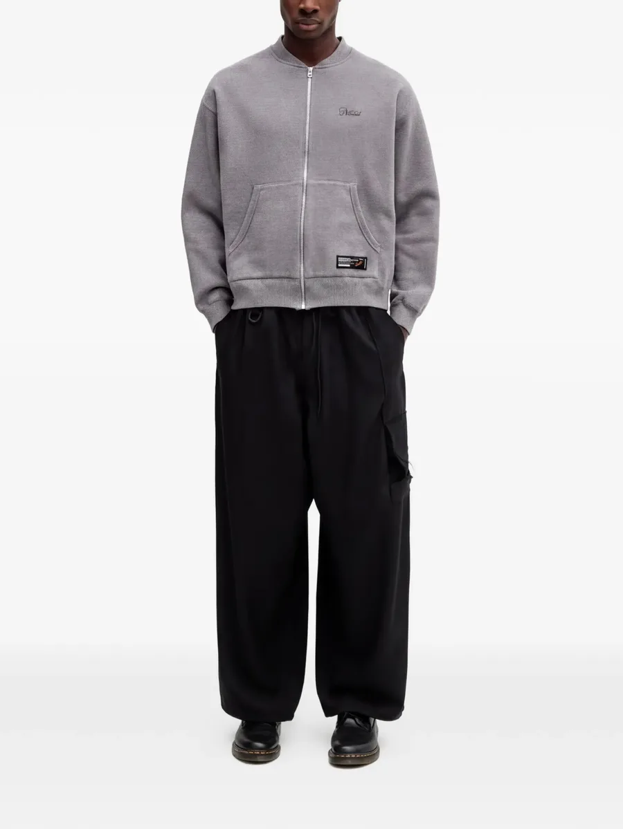 zip-up sweatshirt 4