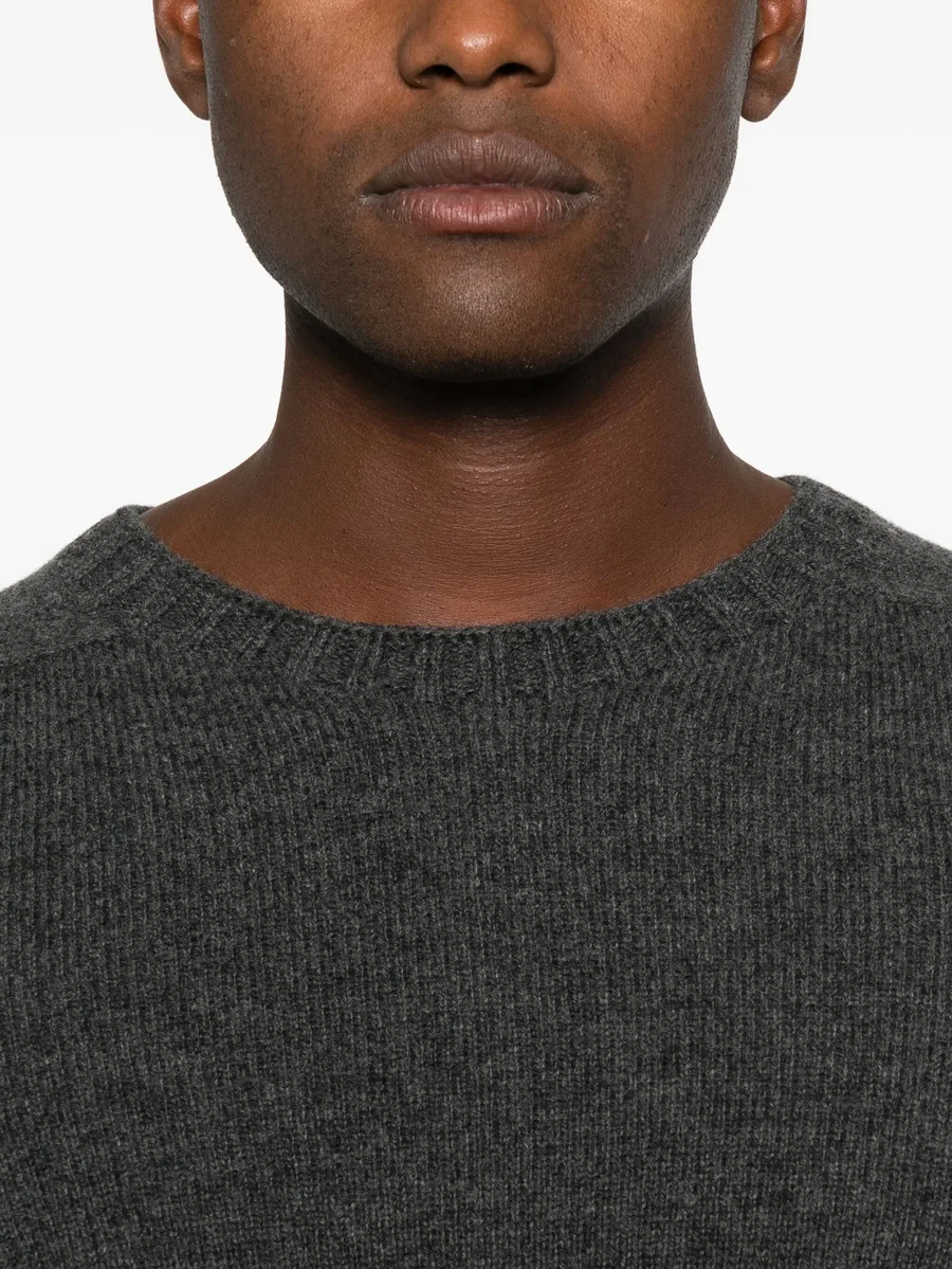 crew-neck sweater 10