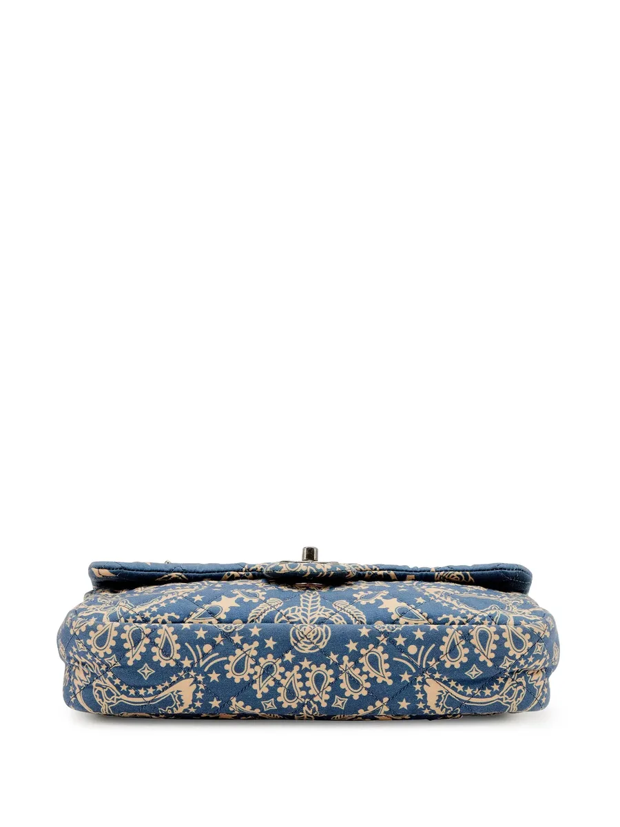 сумка на плечо Classic Flap Paris Dallas Metiers D'art среднего размера (2013-2014 годы) 7