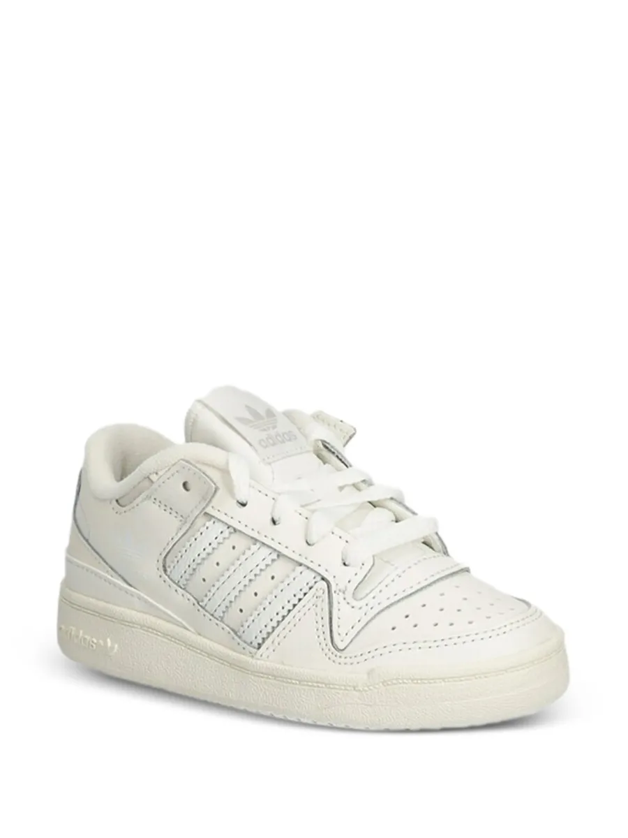 кроссовки Forum Low Stripes с перфорацией 1