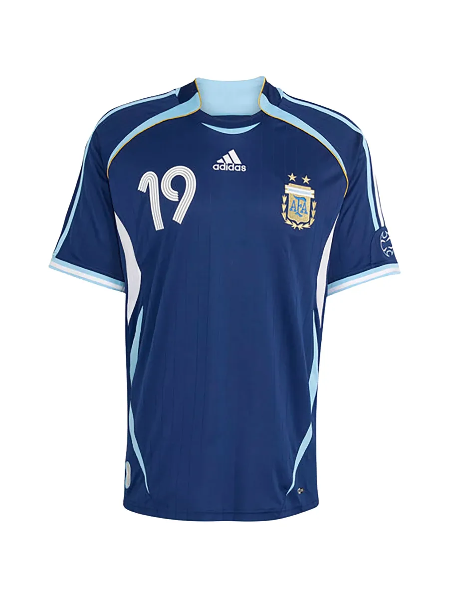 Argentina Away 2006 Messi 19 jersey 1