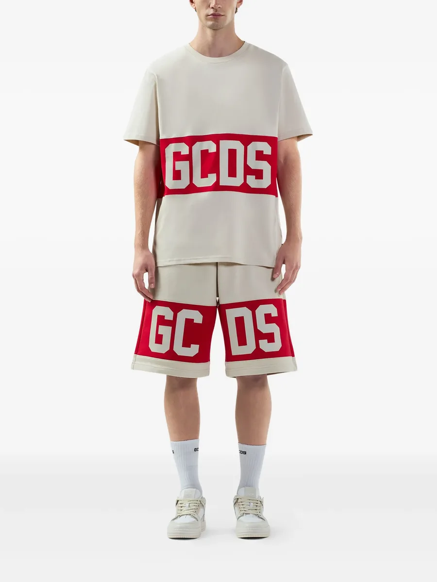 logo-print shorts 4
