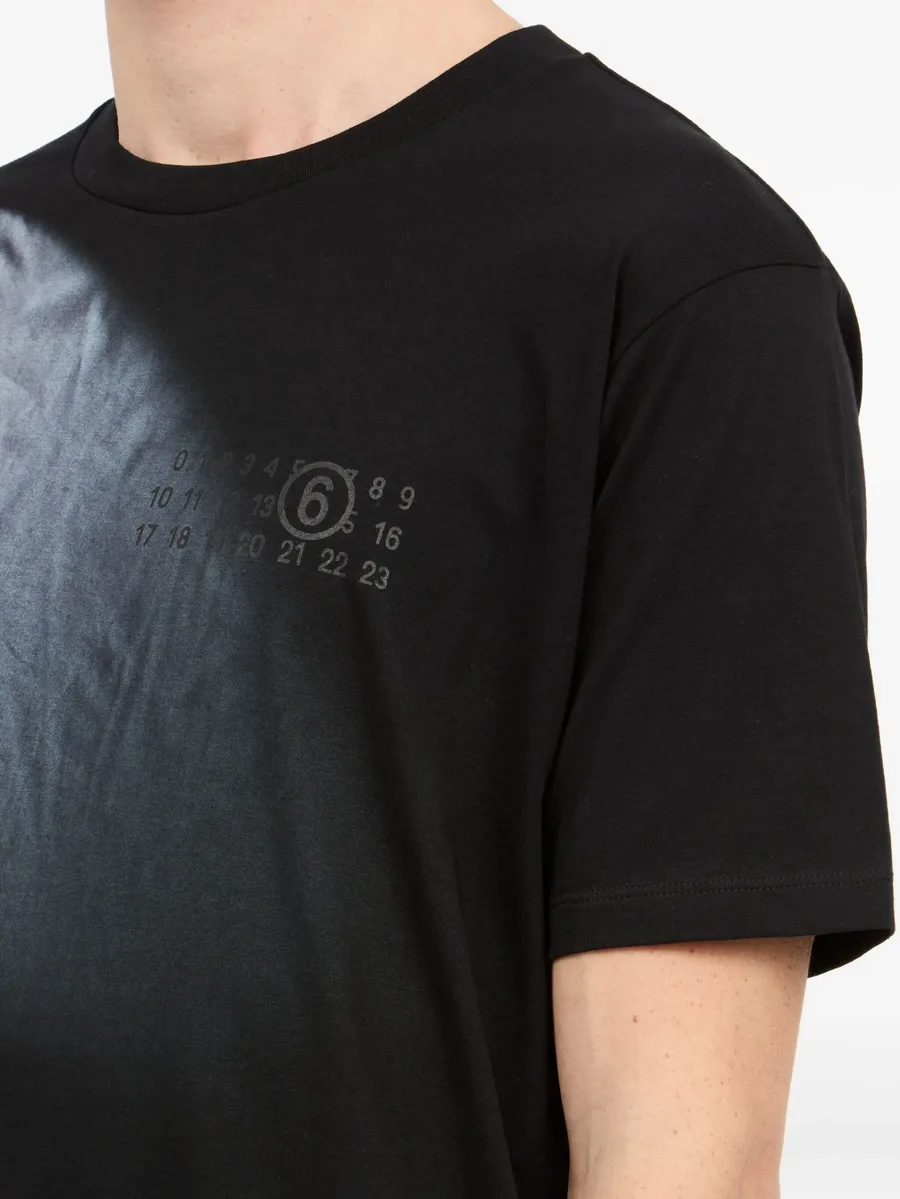 spotlight T-shirt 11