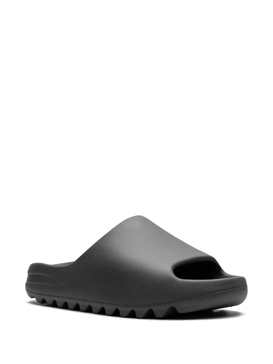 шлепанцы YEEZY Granite 4