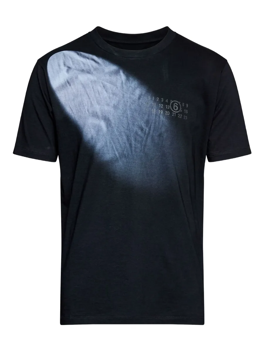 spotlight T-shirt 1