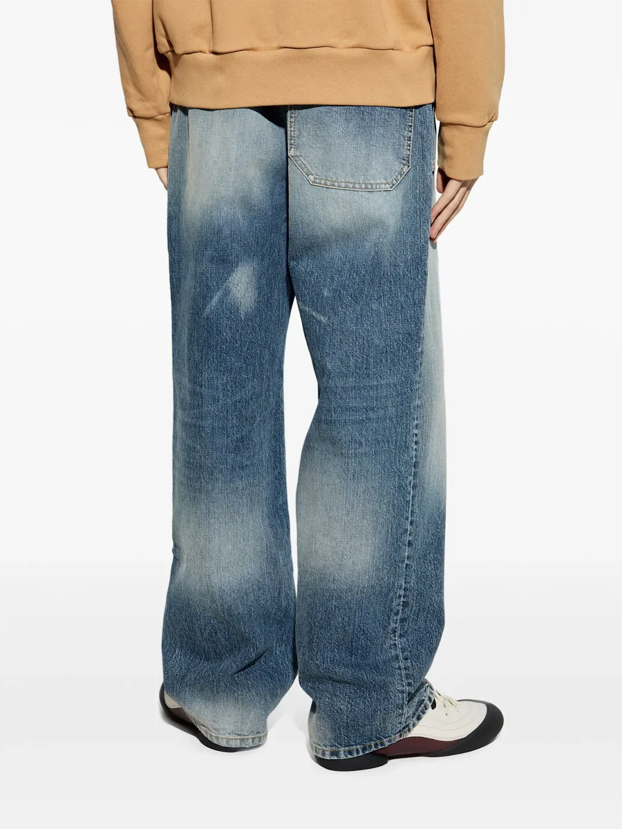 straight-leg jeans 7