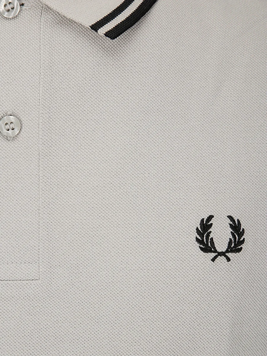 рубашка поло с вышитым логотипом из коллаборации с Fred Perry 5