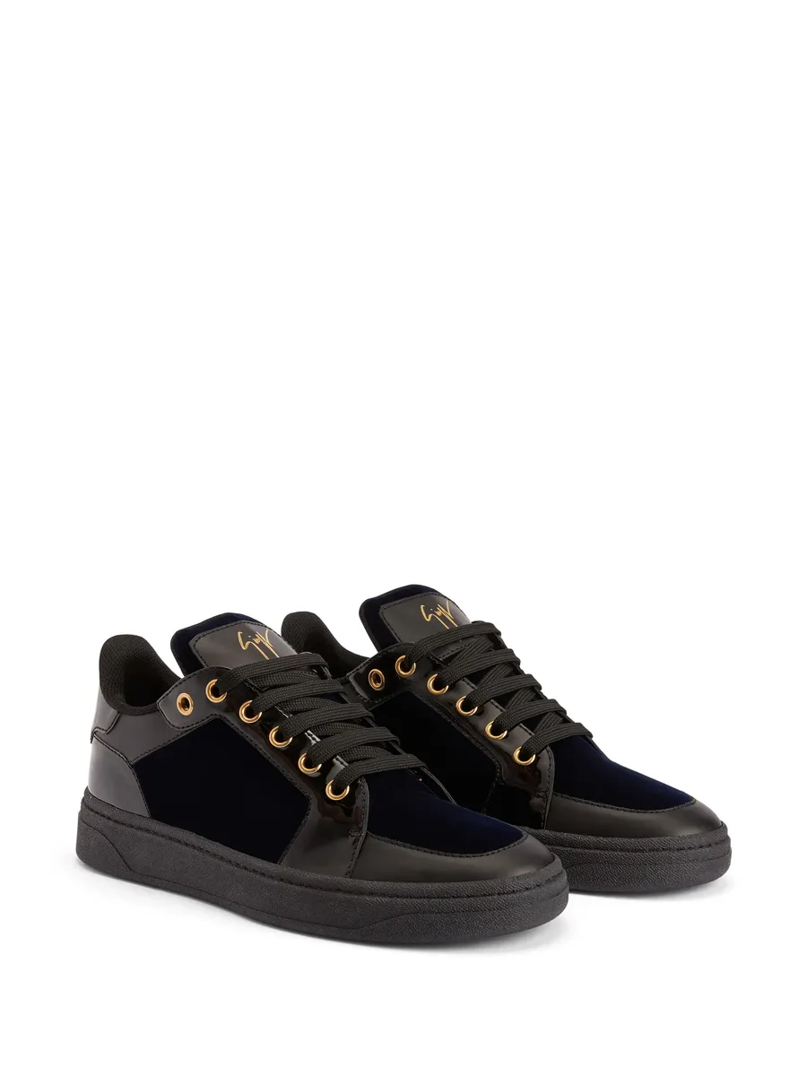 GZ94 velvet lace-up low-top sneakers 3