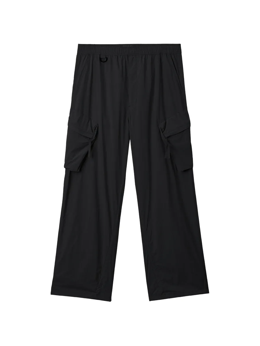 cargo-pocket trousers 1