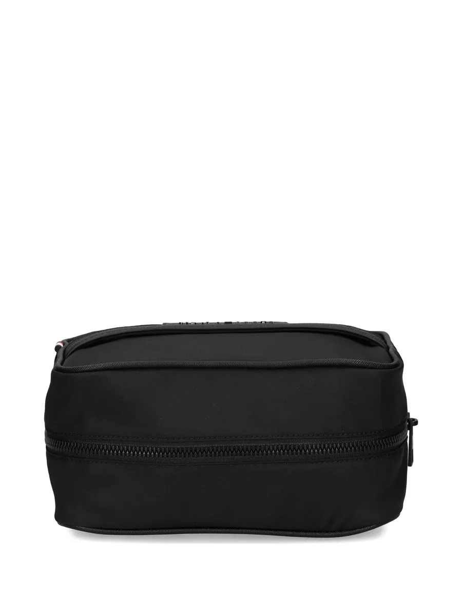 zip-top wash bag 10