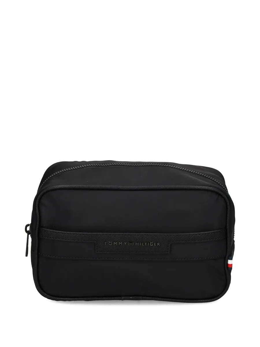 zip-top wash bag 2