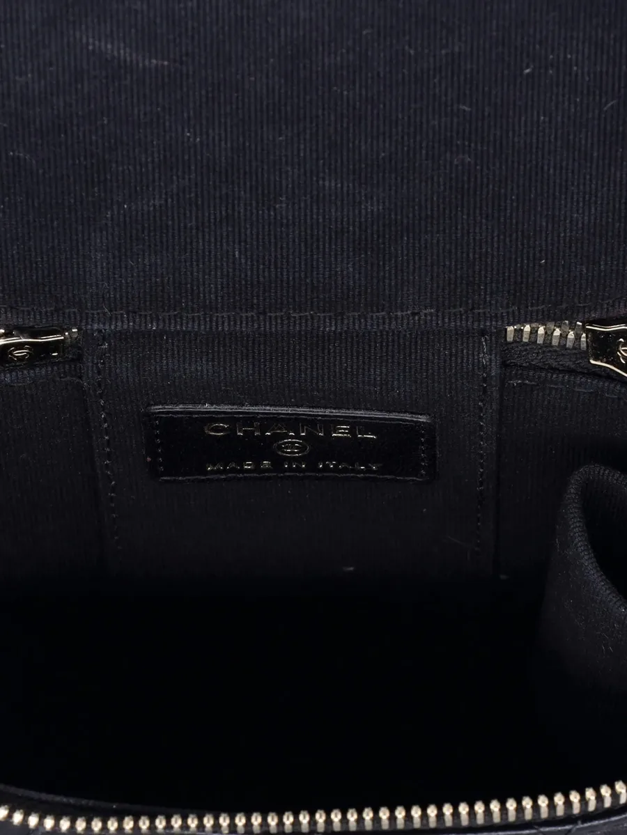 стеганая мини-сумка через плечо Classic Top Handle Vanity Case с цепочкой 11