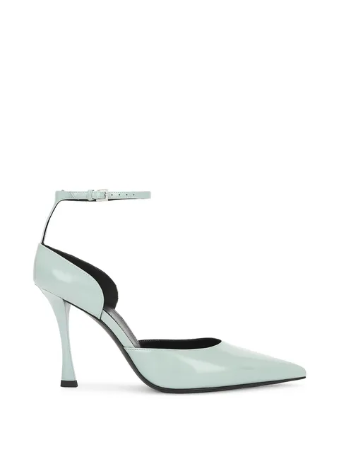 Show Stocking pumps