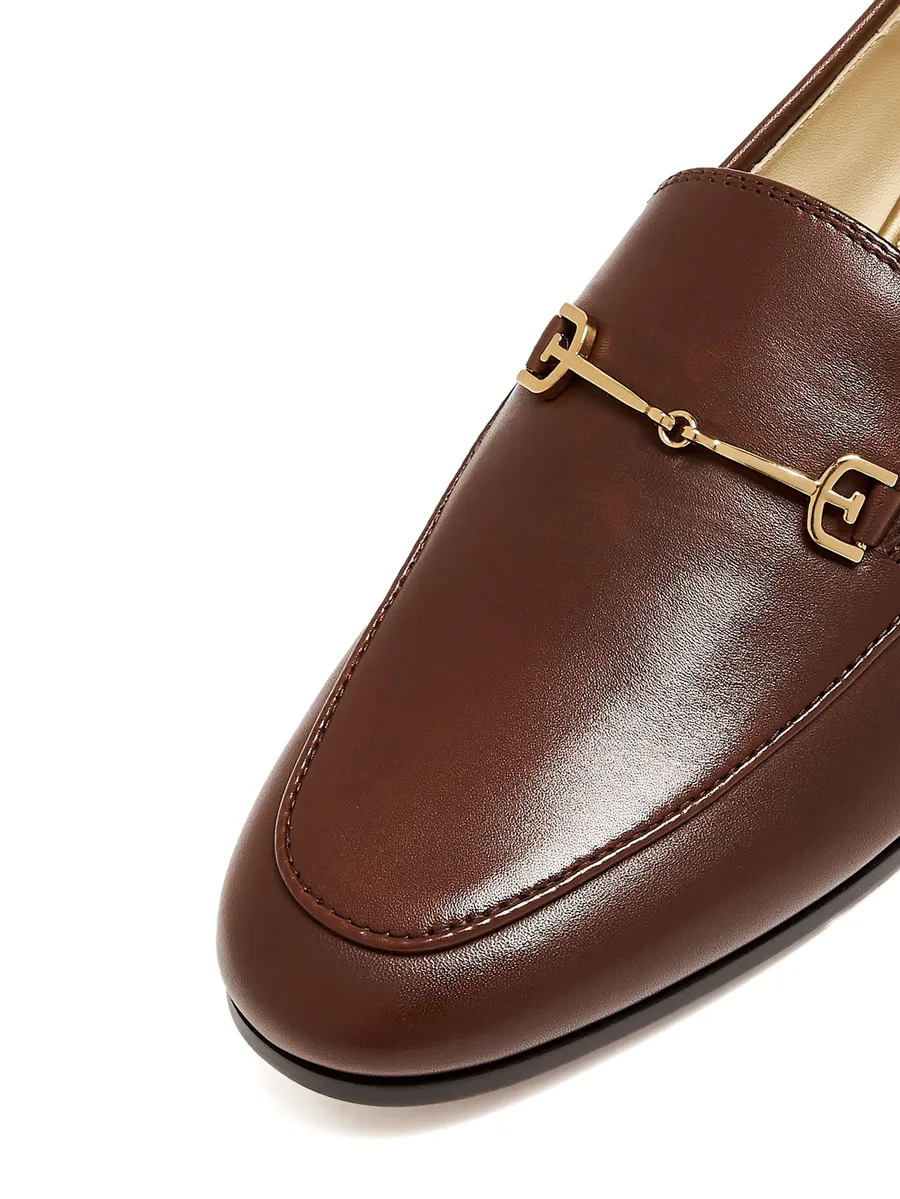 chain-detail leather loafers 8